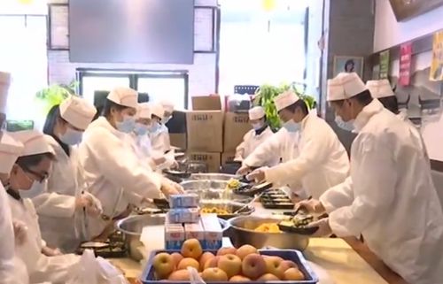武漢按下重啟鍵 食品企業(yè)與餐飲業(yè)經濟活力逐步恢復，歌舞活動再添生機